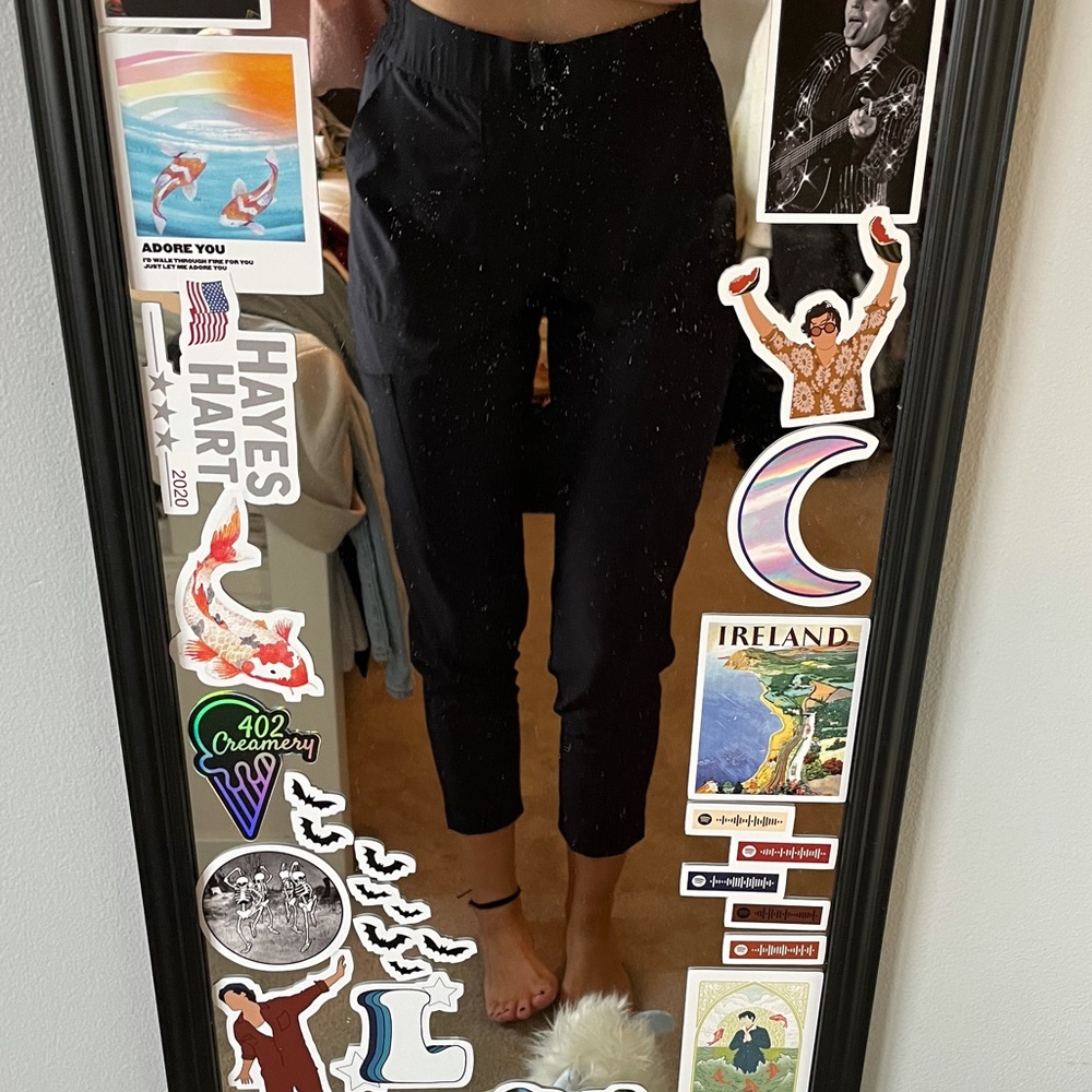 Sketchers cropped joggers